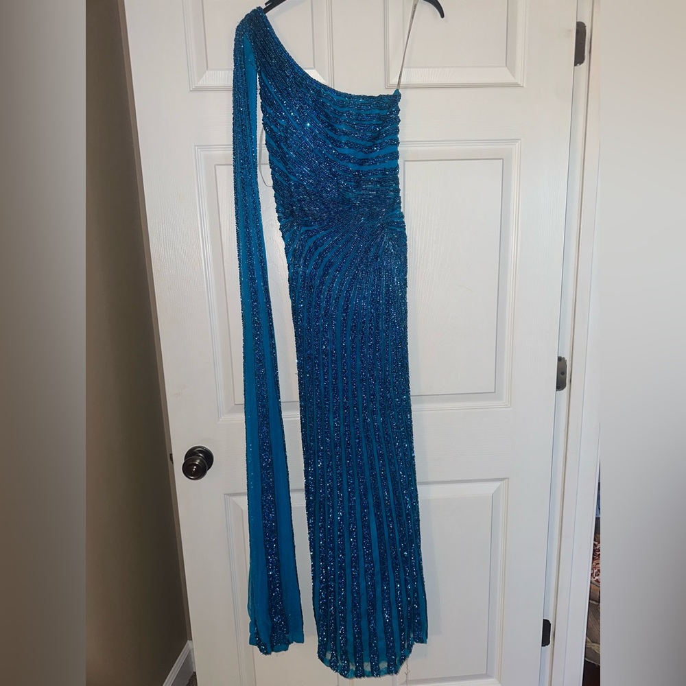 Selling my beautiful prom dress!! Size 2 and in perfect condition!